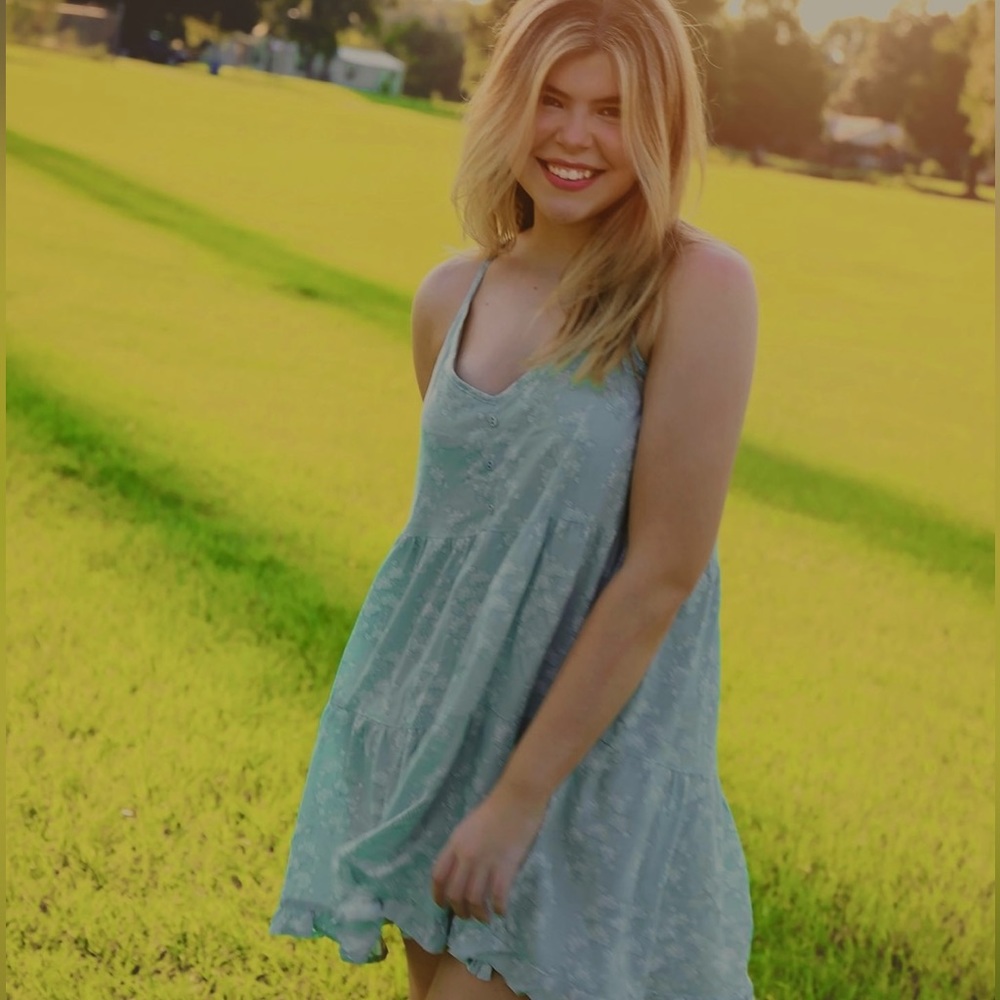 Super cute/trendy blue summer dress
